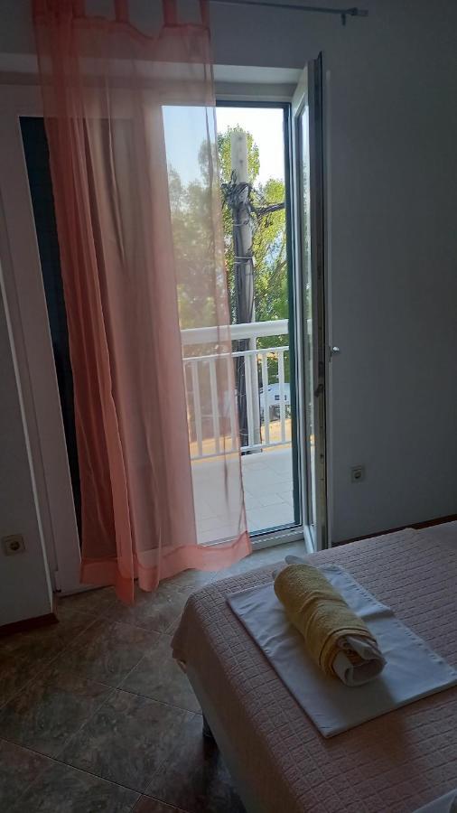 Apartmani Cosic Duće Eksteriør billede